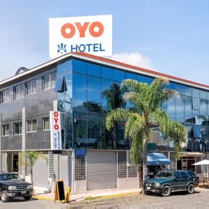 OYO Hotel Platinium Gran Hotel,Guadalajara,ARTESANIAS TONALA