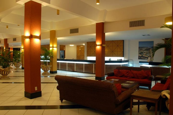 Lobby del hotel Catussaba Resort