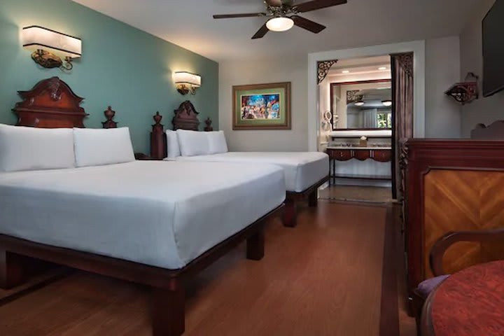 Room with 2 beds