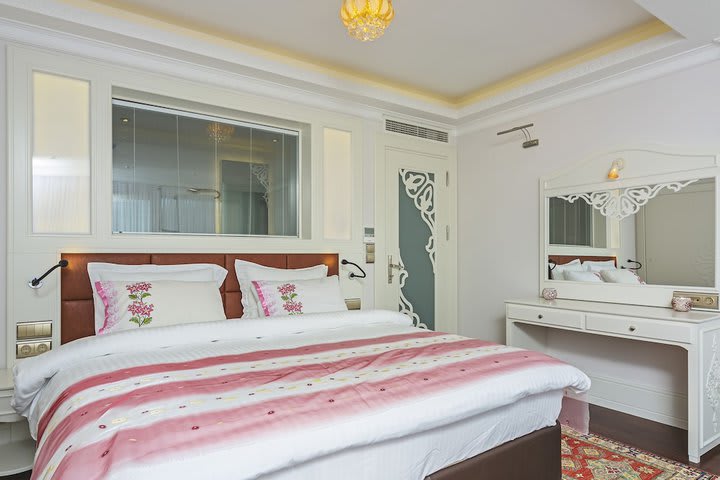 Luxury Apartment, 1 Bedroom, Balcony ''Annex''