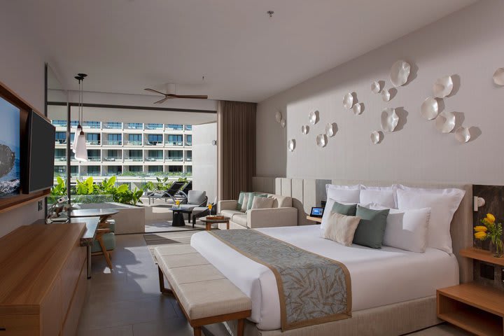 Img - Preferred Club Jr Suite Sun Deck King - DPJKSD