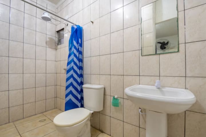 Baño privado de una habitación