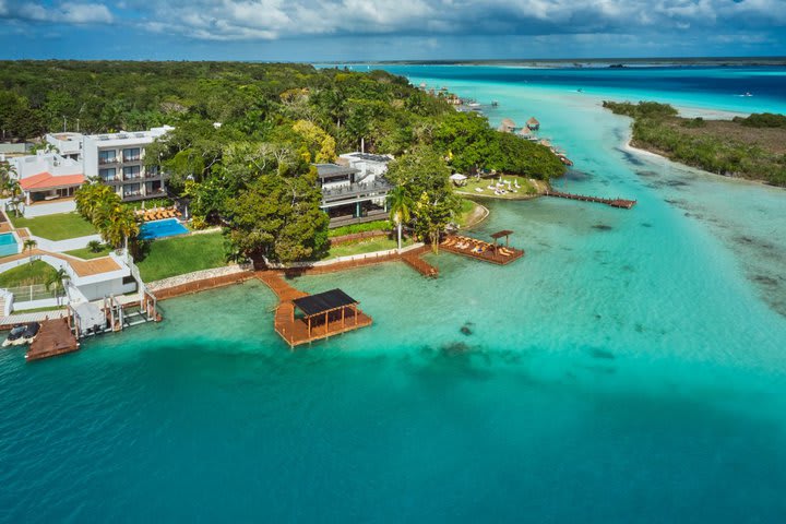 Hotel in front of Lake of Bacalar