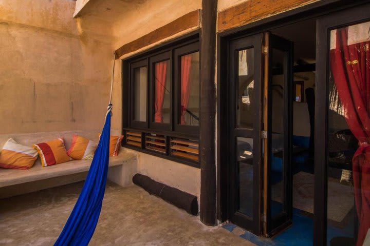 Sitting area in a quadruple guest room