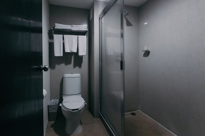 Private guest bathroom with shower