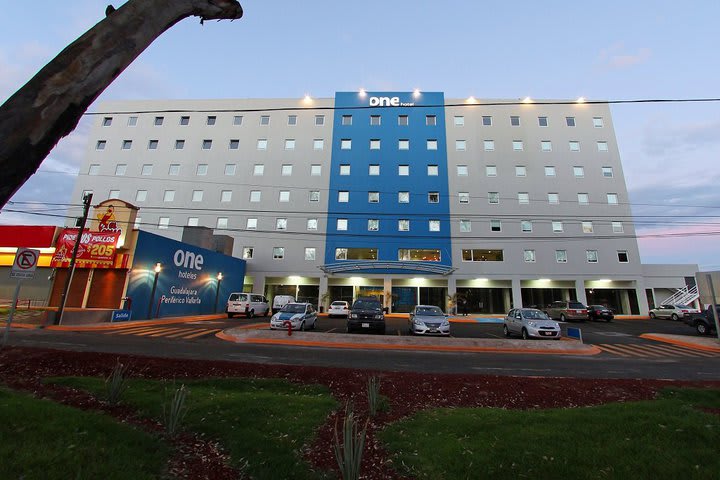 The hotel is located on Periférico, in Zapopan