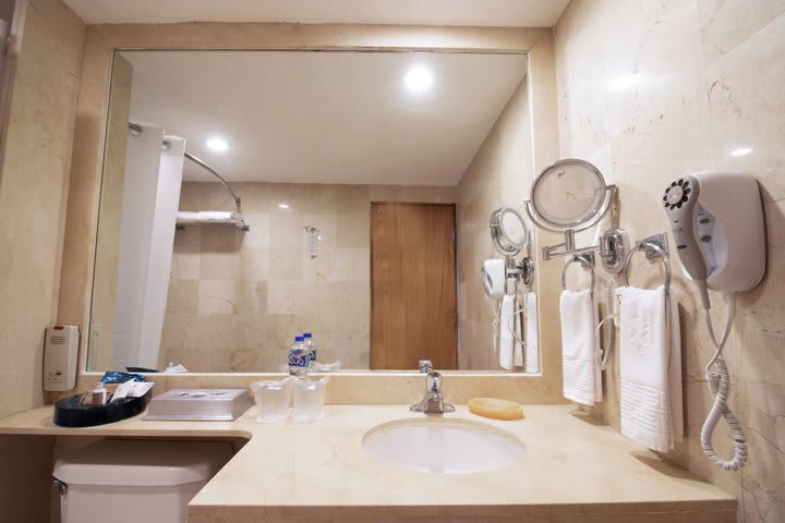 Baño de una habitación estándar