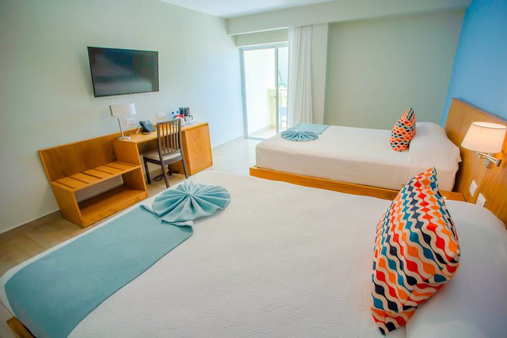 Deluxe guest room with ocean view