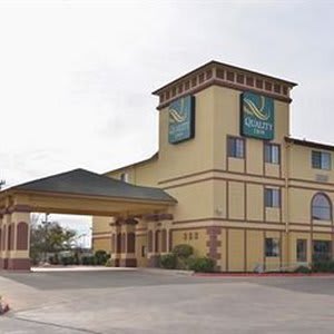 Quality Inn near SeaWorld - Lackland