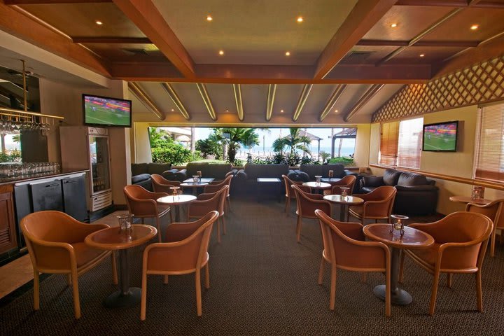 Lobby bar
