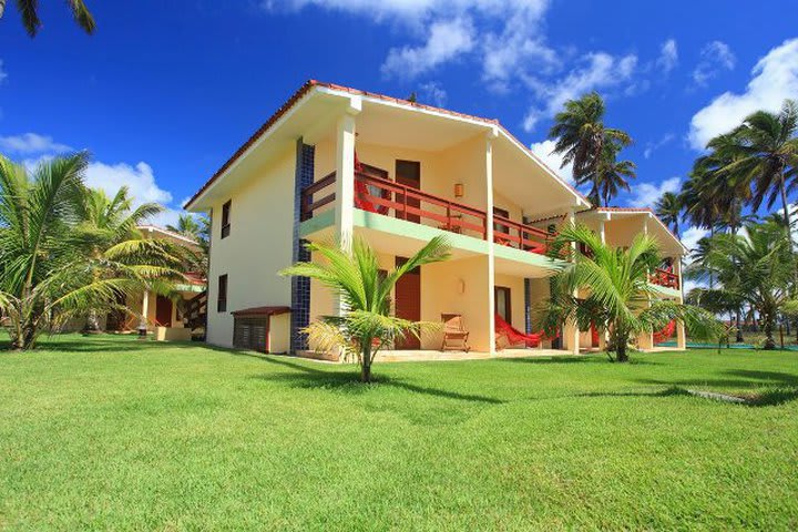 Deluxe guest rooms at the Porto de Galinhas Praia Hotel
