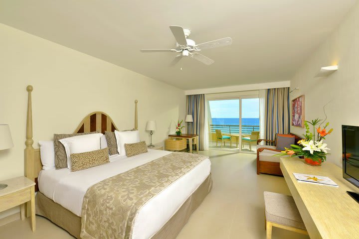 Some guest rooms offer ocean view