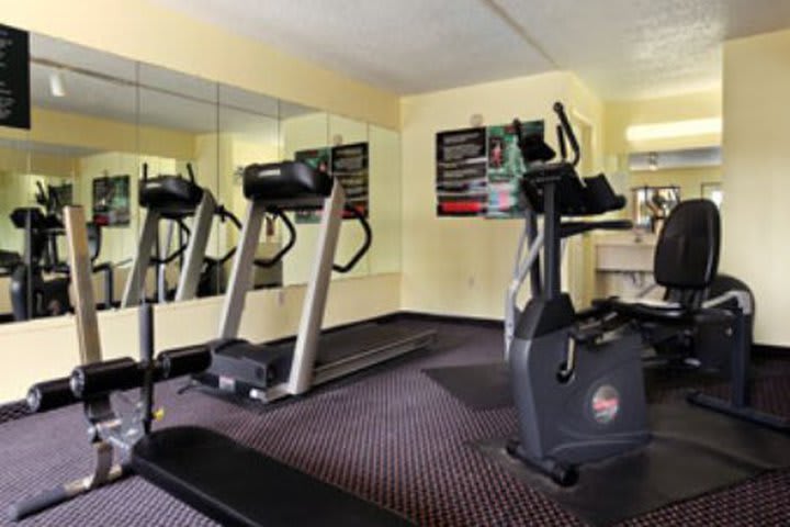 Fitness center at the Howard Johnson Enchanted Land hotel in Kissimmee