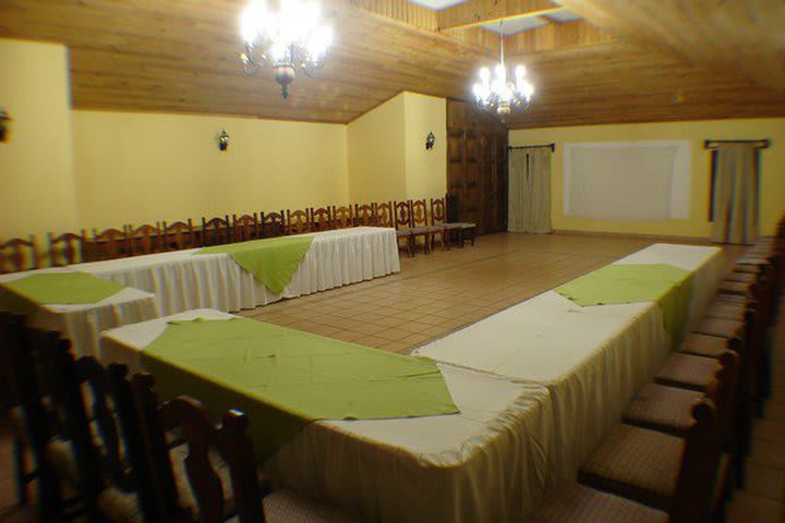 Meeting room at D'Monica San Cristobal hotel