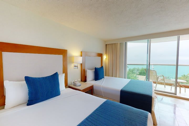 Deluxe oceanview room