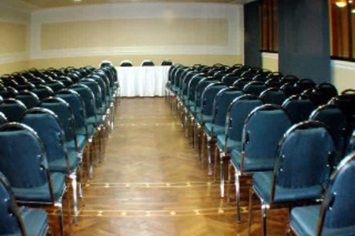 Salón de eventos del Coloso, hotel en el centro de Potosí