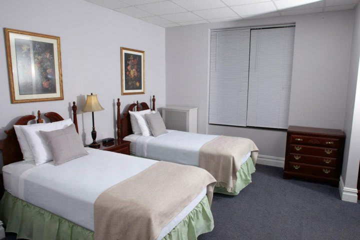 Guest rooms at Hotel Grand Union in Manhattan have air conditioning