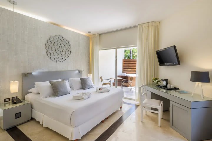 Img - Privilege suite romance