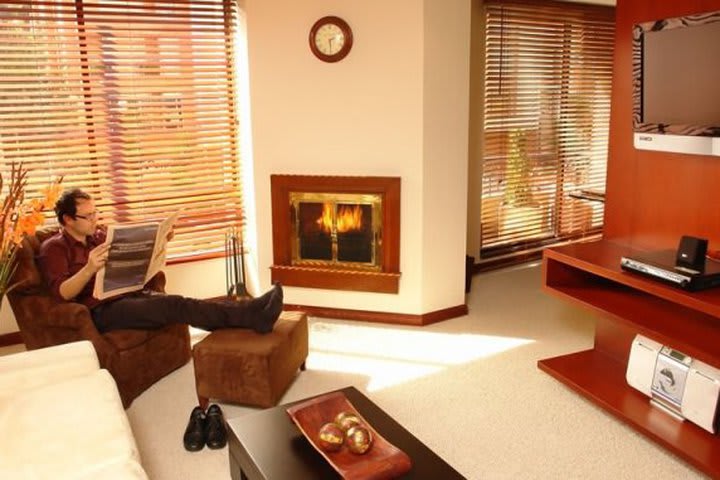 Guest rooms offer a fireplace