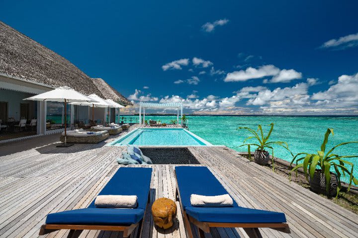 Terrace of the Grand Baglioni Maldives villa