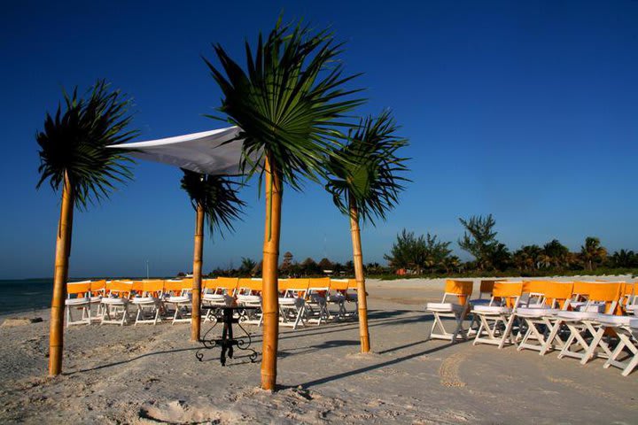 Wide white sandy beach at Villas Delfines