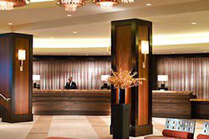 El moderno y elegante lobby del Marriott Marquis en San Francisco