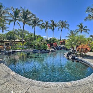 Luxe Maunalani Resort Condo w/ Pool + Beach Access