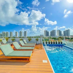 Luxury Apartments Pool & Jacuzzi