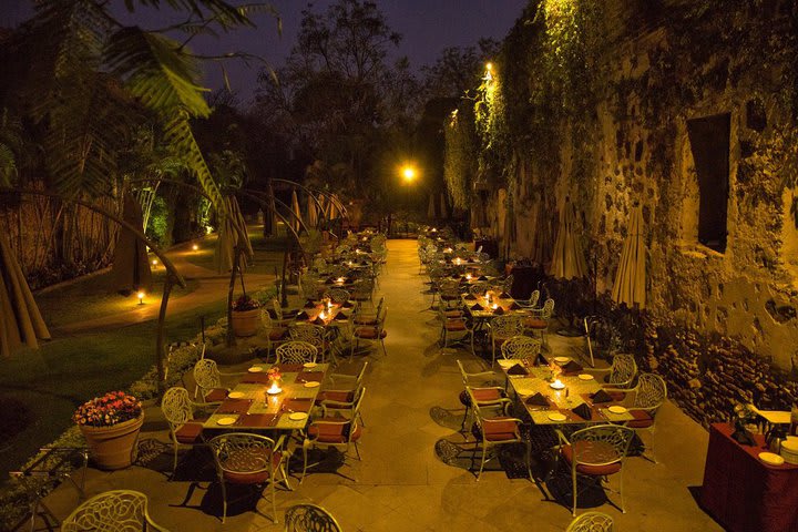 El restaurante ofrece platos típicos mexicanos