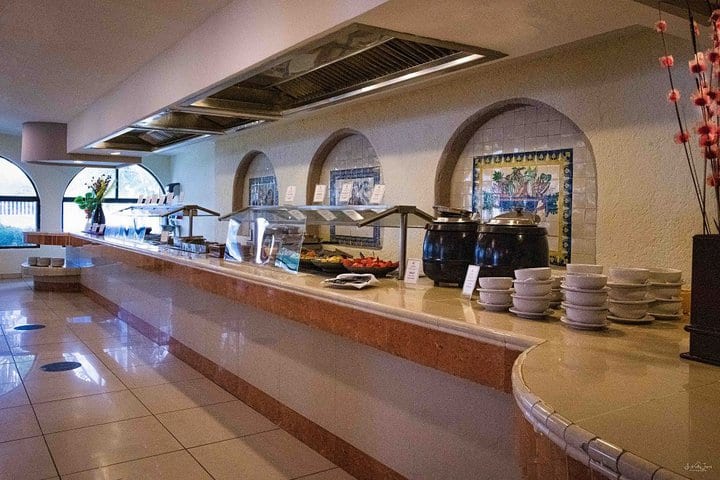 Buffet service at Los Arcos restaurant