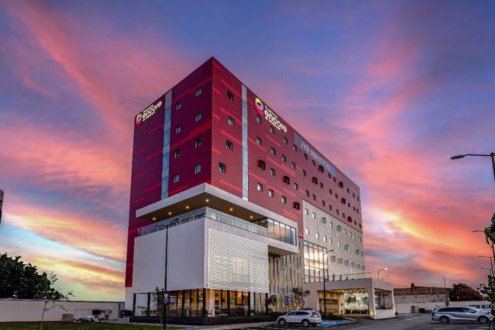 Ramada Encore by Wyndham Guadalajara Aeropuerto