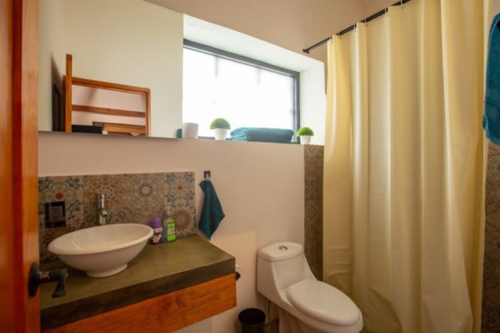 Baño privado de un apartamento