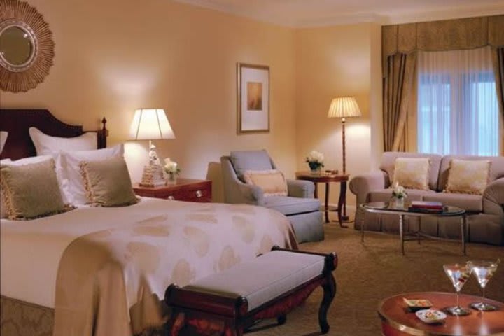 The Ritz-Carlton, San Francisco hotel offers exclusive amenities