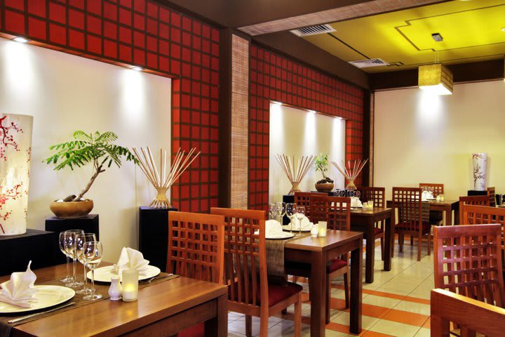 Raizúo, Oriental restaurant