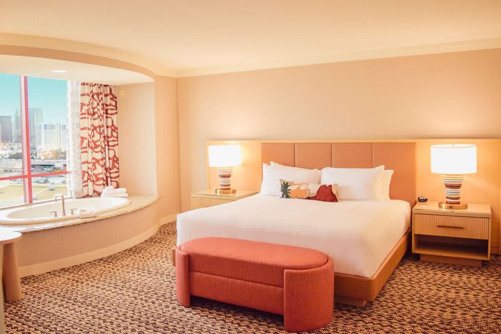 Img - 1 Bedroom Suite 1 King Bed High Floor Premier