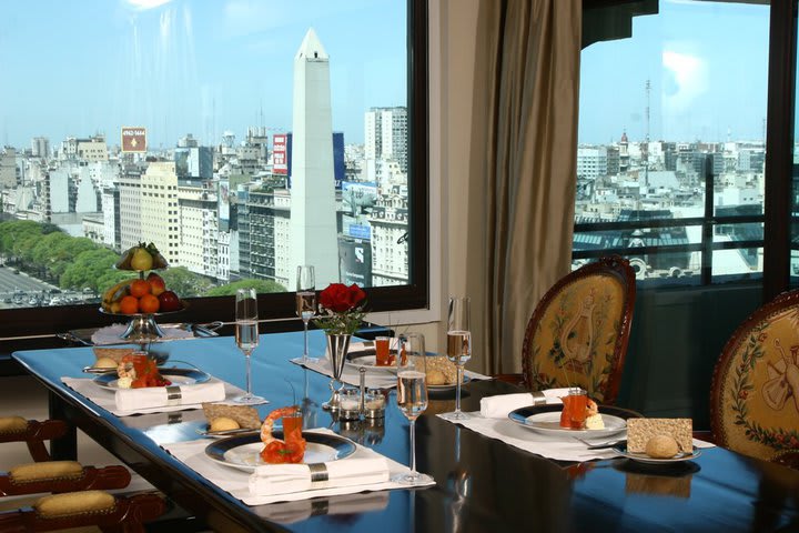 The Panamericano Buenos Aires hotel is a few steps from the Obelisk