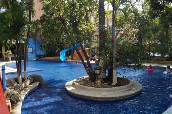 The hotel features 4 pools