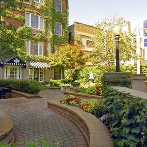 Best Western Plus Hawthorne Terrace Hotel