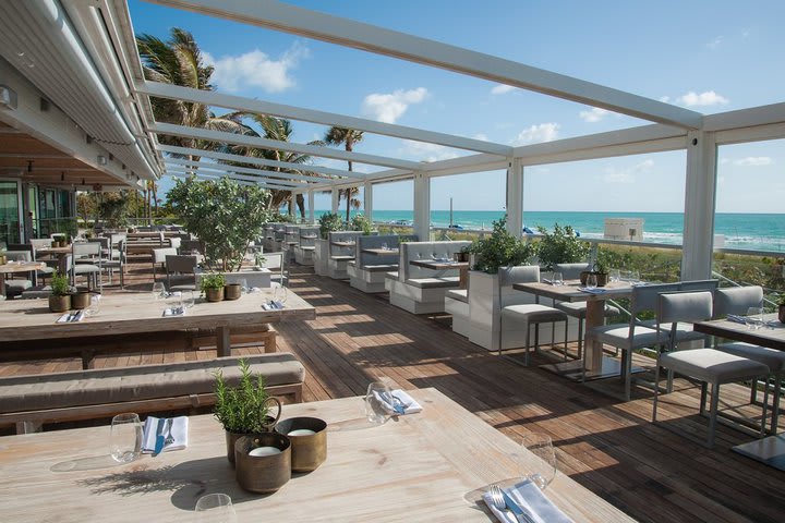 Restaurant with ocean view