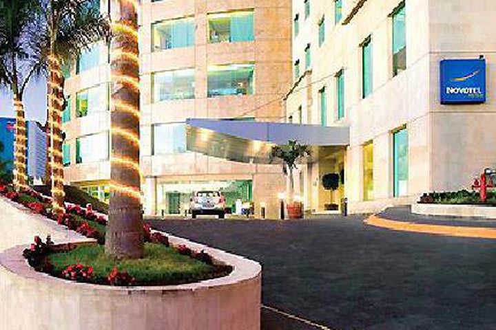 Novotel Mexico Santa Fe está ubicado en un área residencial