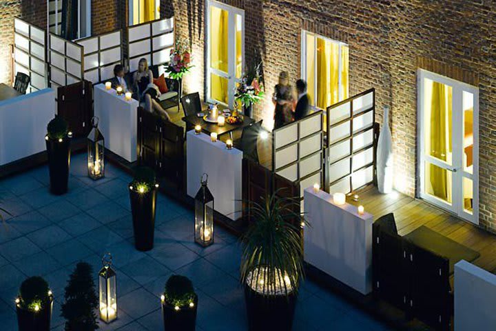 Balcony in a suite overlooking the garden at the Marriott Hotel Grosvenor Square