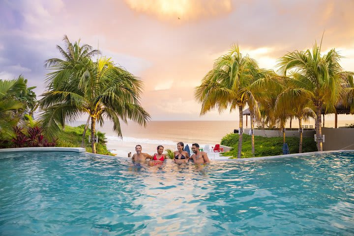 Disfrutando una piscina