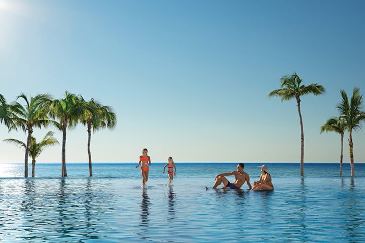 Infinity pool overlooking the sea