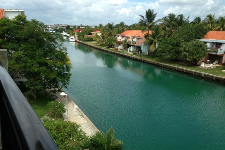 Vista desde el balcón de una habitación