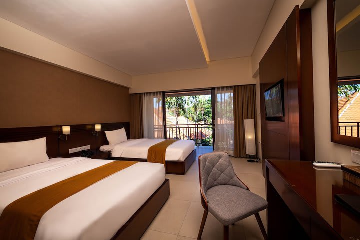 Deluxe Premier Room with Balcony