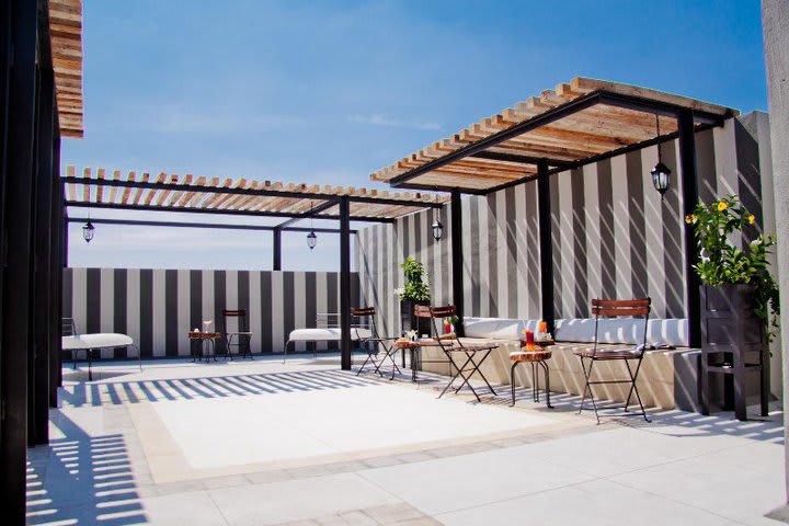 The terrace offers panoramic views of the city of Cuernavaca