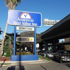 SureStay Hotel by Best Western San Antonio Riverwalk