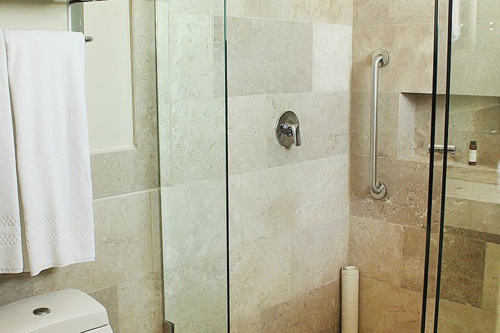 Baño junior suite