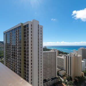 Beautifully Renovated 32nd Floor Deluxe Ocean View Waikiki Condo by Koko Resort Vacation Rentals