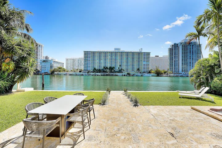 Villa de lujo, 5 habitaciones, vistas al río